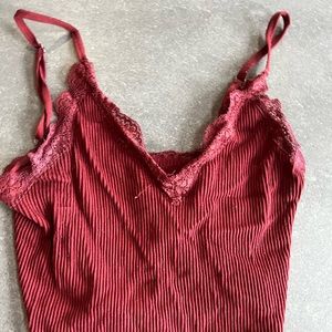 ❤️red laced tank❤️